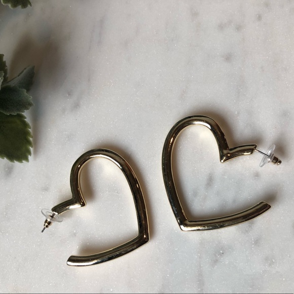 The Remy - Gold Heart Hoops - Picture 5 of 6
